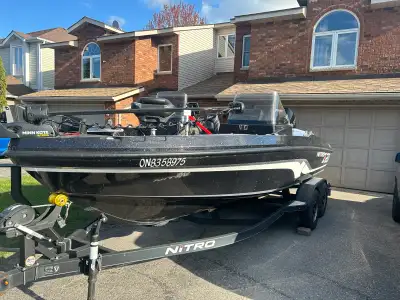 2020 nitro Zv 20 new in 2022 .. 300 merc 4 stroke 135 hours 15 merc kicker Air ride seats , helix 9...