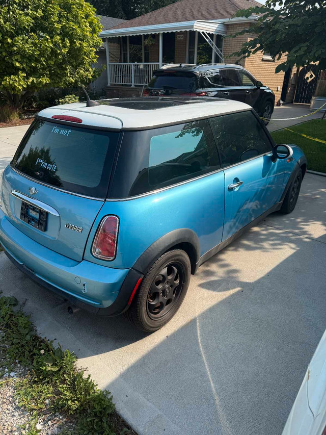 2005 mini cooper 5speed manual in Cars & Trucks in Windsor Region - Image 4