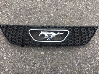 99-04 Mustang grille