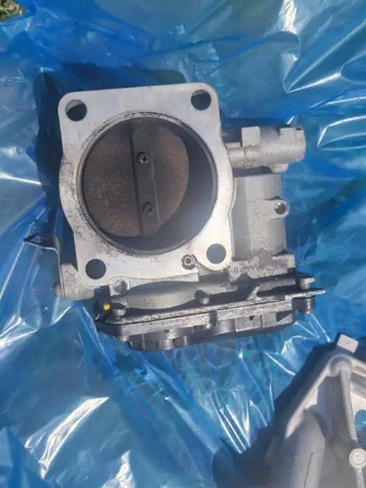 Acura TLX throttle body in Engine & Engine Parts in City of Toronto - Image 2