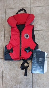 NEW Mustang Classic Youth PFD (60-90 lbs)