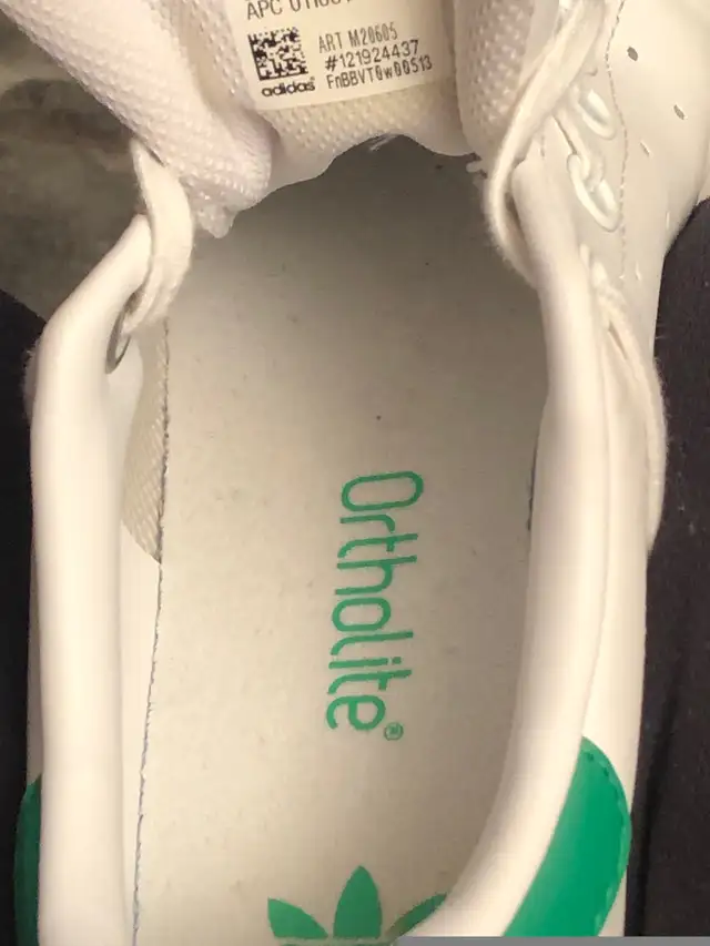 Stan Smith Adidas Sneakers- $30 in Women's - Shoes in Calgary - Image 7