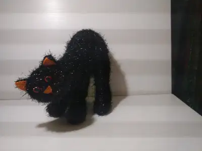 Halloween: Black and Orange plush cat with sparkly fur 90s