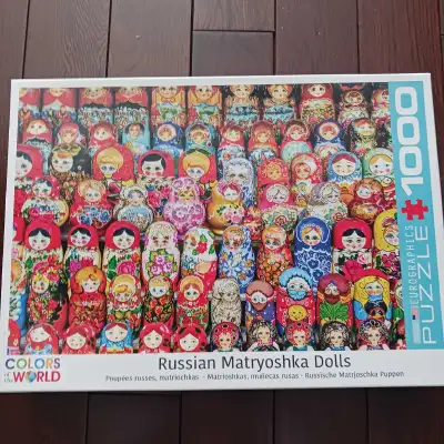 This Eurographics puzzle features a vibrant image of Russian Matryoshka Dolls and contains 1000 piec...