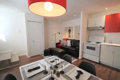 Studio meublé tout inclus – Vieux-Québec / Saint-Jean-Baptiste 1100$ / mois | Disponible dès mainten...