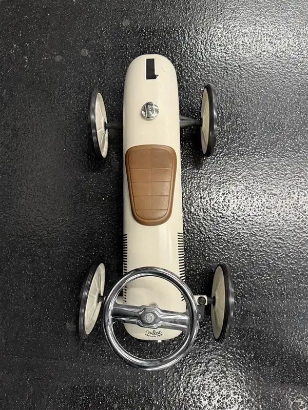 Vilac Retro Toy Push Car in Toys & Games in Downtown-West End - Image 4