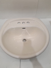 Selling Oval White Bathroom Sink 19”