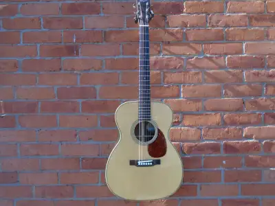 Bourgeois OMV/TS , B stock guitar in a mint condition, View more