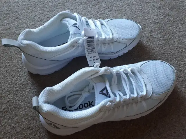 New Reebok Women's shoes for sale. in Women's - Shoes in Calgary - Image 7