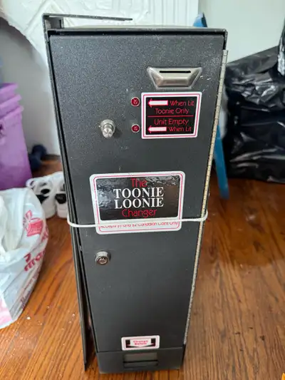 Found in storage and appears to be in excellent unused condition. Designed for Canadian coin-operate...