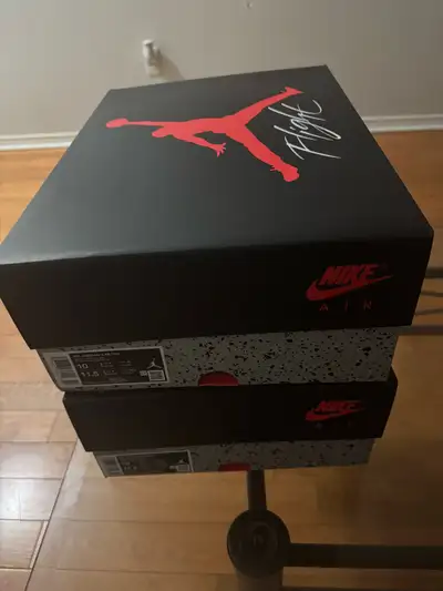 Jordan 4 White Cements 2025, View more