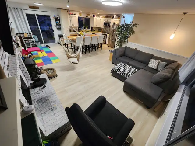 FULLY FURNISHED 3 Bd + Bonus Room 1 bath  Near Departure Bay in Long Term Rentals in Nanaimo - Image 27