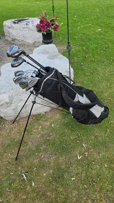 WILSON Right Golf Clubs with AFFINITY Stand Bag , View more
