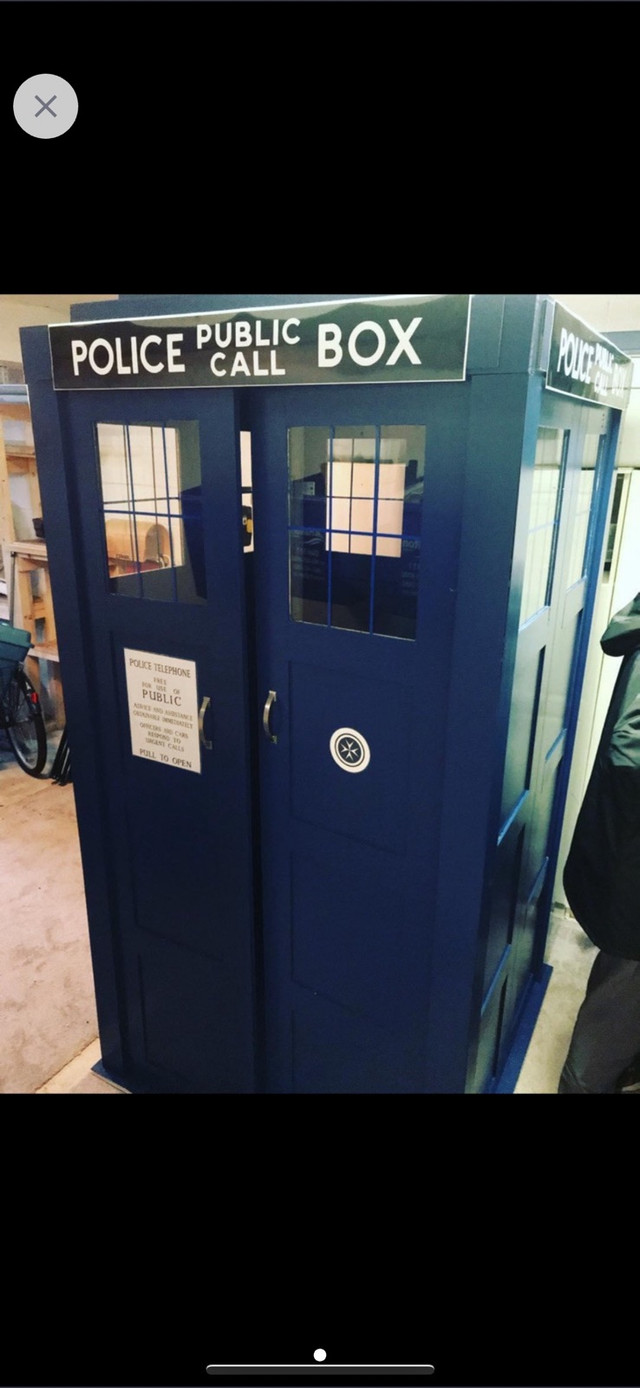 Dr. Who TARDIS  in Other in St. Catharines