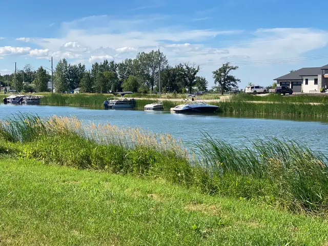 Waterfront Lots for Sale in Land for Sale in City of Toronto - Image 31