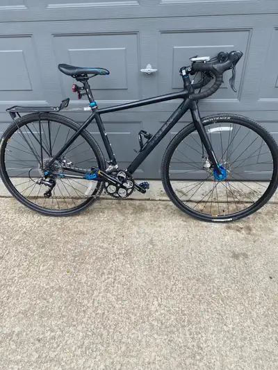 I'm selling a Trek CrossRip Elite bike, perfect for all your cycling adventures! This bike features...
