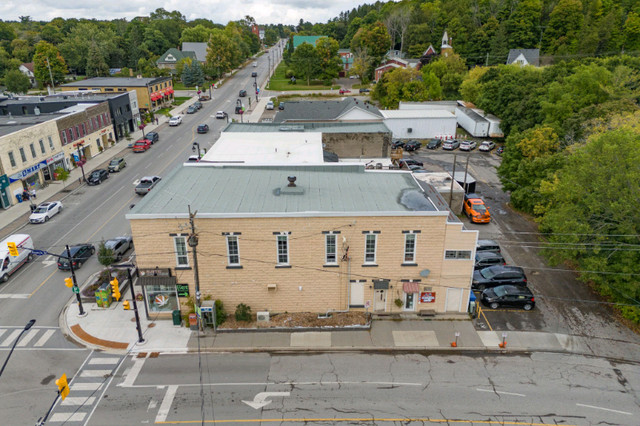 8 Unit Mixed Use Commercial Residential for Sale, Fenelon Falls, in Commercial & Office Space for Sale in Kawartha Lakes - Image 2