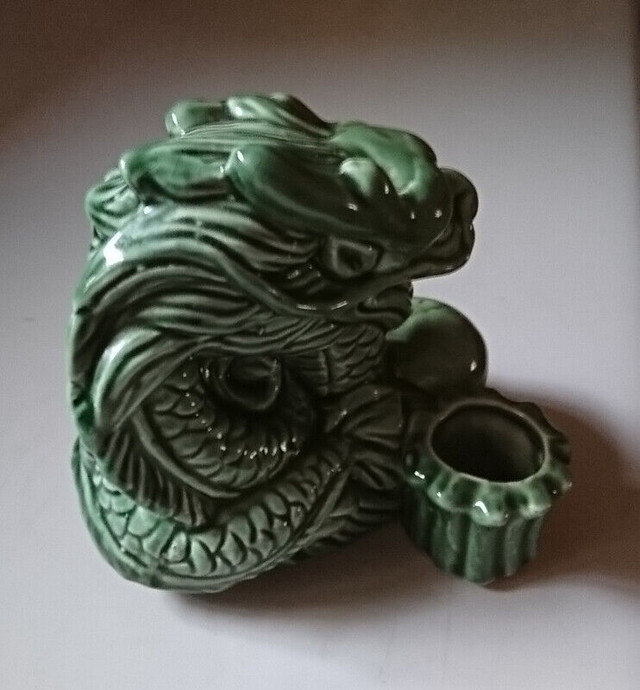 Vintage Green  Ceramic Celestial Dragon Statue Candle Holder in Arts & Collectibles in Oshawa / Durham Region - Image 3