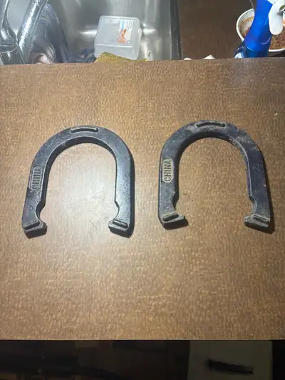 horse shoes , View more