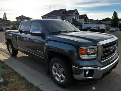 Well taken care of truck 5.3 ltr, 4x4, Heated leather seats Power windows, locks, tilt, cruise, AC R...