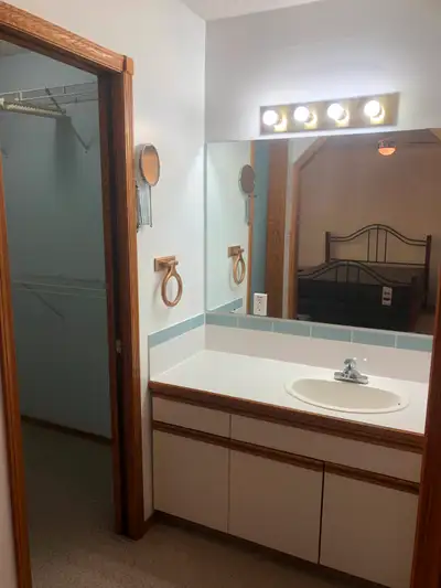 Master bedroom for rent