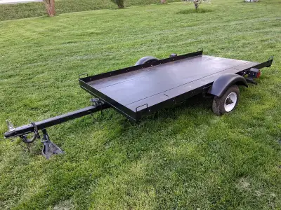 À la recherche de remorque utilitaire: ->3'x5' (VTT), 4'x7', 4'x8', 5'x8', 5'x10', etc. ->Complet, i...