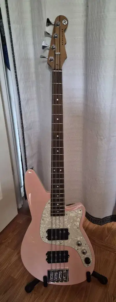 Reverend Mercalli 4 Bass, View more