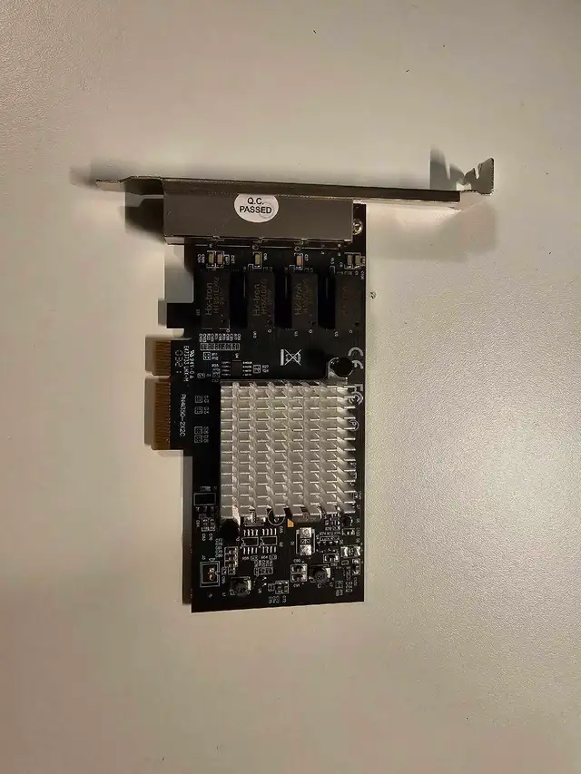 Startech 4 port network adapter in System Components in City of Toronto - Image 3