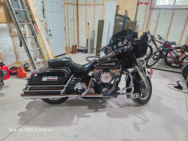 1998 hd electra glide clasic in Touring in St. Catharines - Image 4