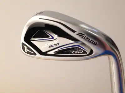 In very nice condition set of Mizuno JPX 800 HD irons 6-PW-GW with the stock issued True Temper Dyna...