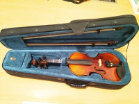 Violin -1/2 - Like New Condition 