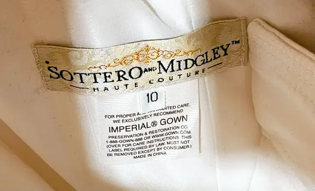 Sottero & Midgley Haute Couture Imperial Wedding Gown in Size 10 in Wedding in Ottawa - Image 4