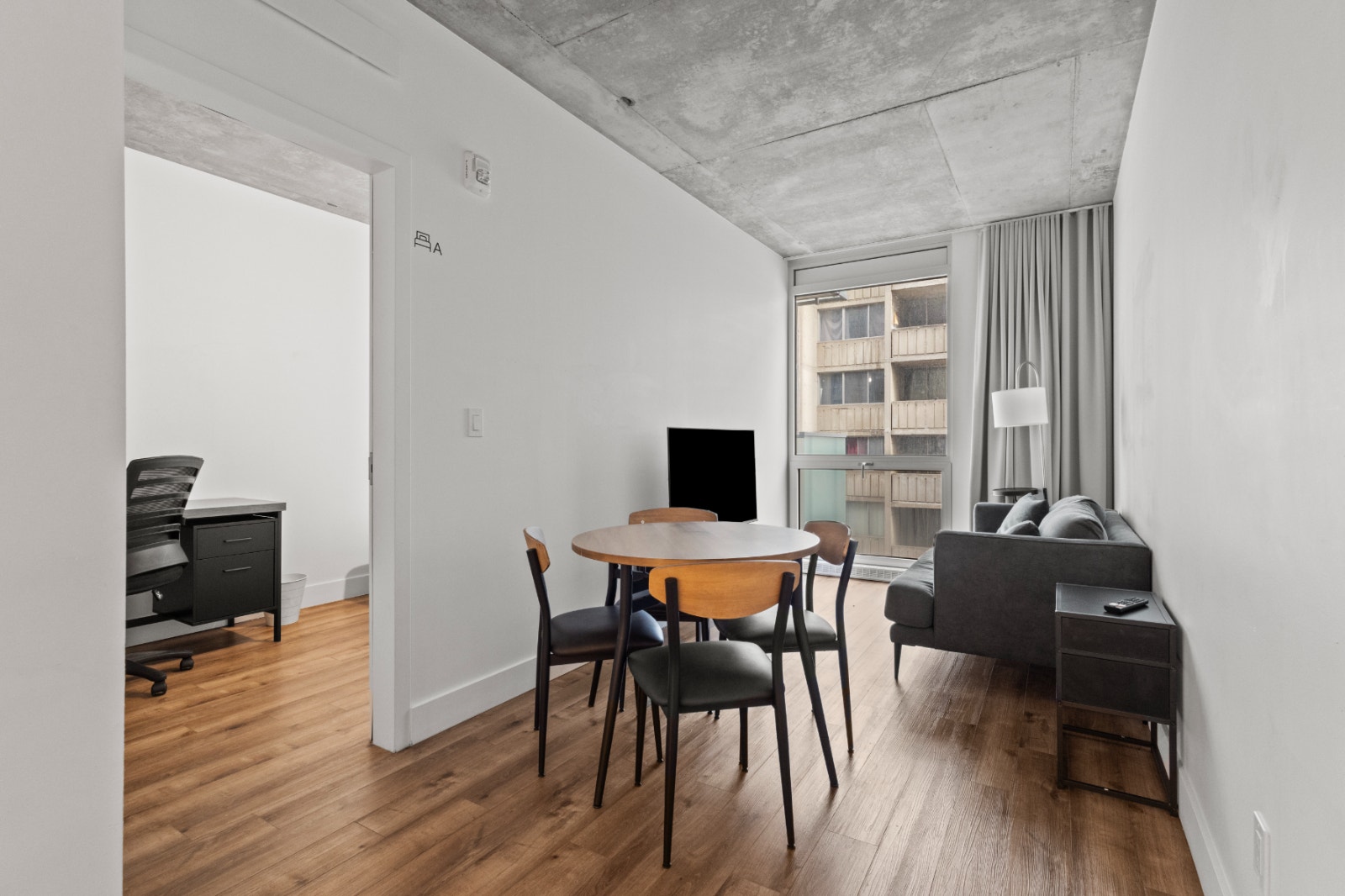 STUDENT + YOUNG PROFESSIONALS HOUSING — photo 3