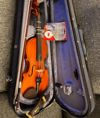 Yamaha 1/2 Size Violin.