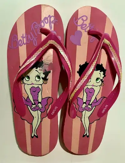 Betty Boop Bling Flip Flops ~ Womens Size 9 - 10, View more