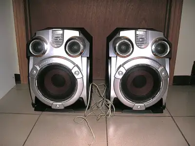 Sony Aiwa Hi-Fi Stereo Speakers - model SSX-JN77, View more