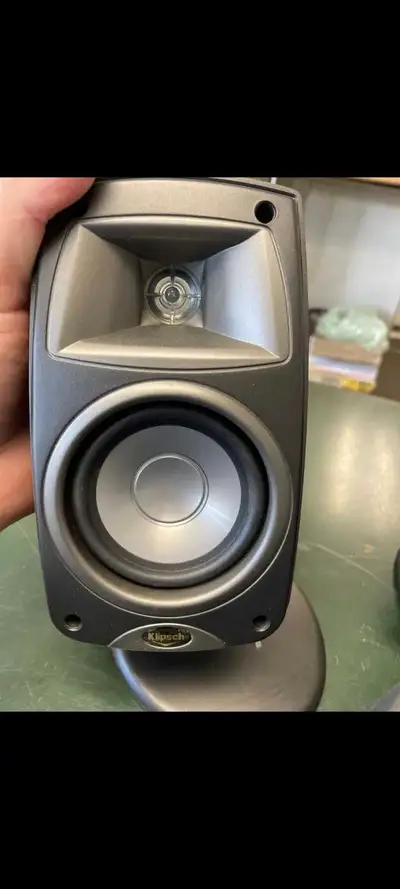 Klipsch quintet 3 (photos were taken before being deep cleaned) Bright sound with good vocal presenc...