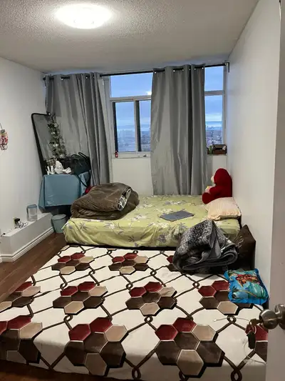 3 Bed 2 Bath - Apartment 2050 Bridletowne Cir, Toronto, ON M1W 2V5, Canada Seeking someone to occupy...