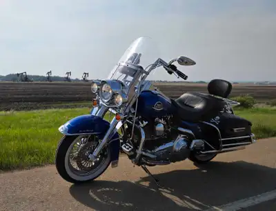 With spring just around the corner, get yourself on this amazing head turning motorcycle! Its loaded...