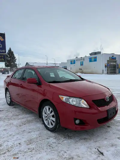 Selling a Toyota Corolla Le in very good condition. Reliable daily driver, perfect for city driving...