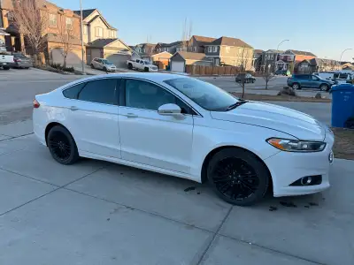 2013 Ford Fusion SE (rebuilt status) * Automatic 1.6L Turbo I4 FWD * Black leather interiors * Sunro...