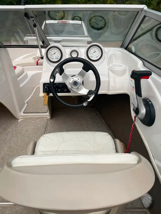 2011 Glastron SSV 175 in Powerboats & Motorboats in Regina - Image 9