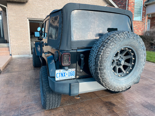 2012 Jeep Wrangler Sahara Unlimited 4X4 in Cars & Trucks in St. Catharines - Image 3