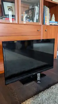 Insignia 32 inch TV