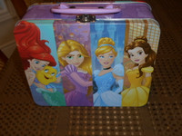 Disney Princesses Metal Lunchbox / Tote-7 3/4" x 6 1/2" x 3 1/4"