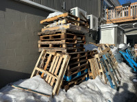 Free pallets for picking up