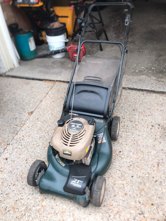 Craftsman lawnmower 21” in perfect working condition  in Lawnmowers & Leaf Blowers in Hamilton