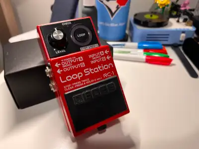 BOSS RC - 1 Loop Station Guitar Pedal, View more