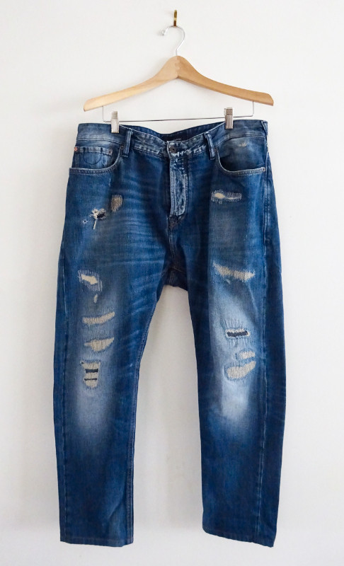Scotch & Soda distressed blue jeans - 34/32 in Men's in Markham / York Region - Image 2