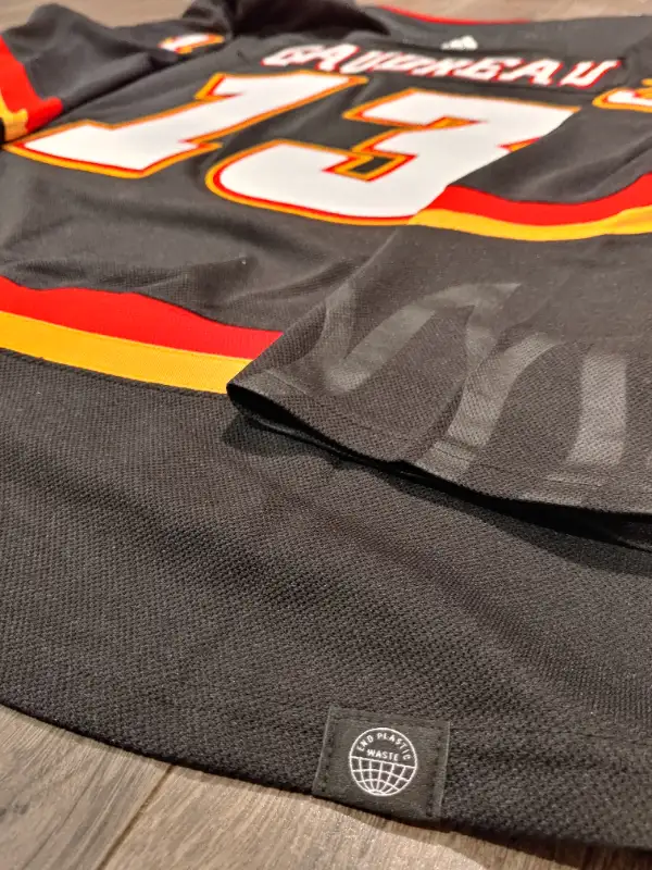 Johnny Gaudreau - Calgary Flames "blasty" alternate jersey BNWT62863737320067124